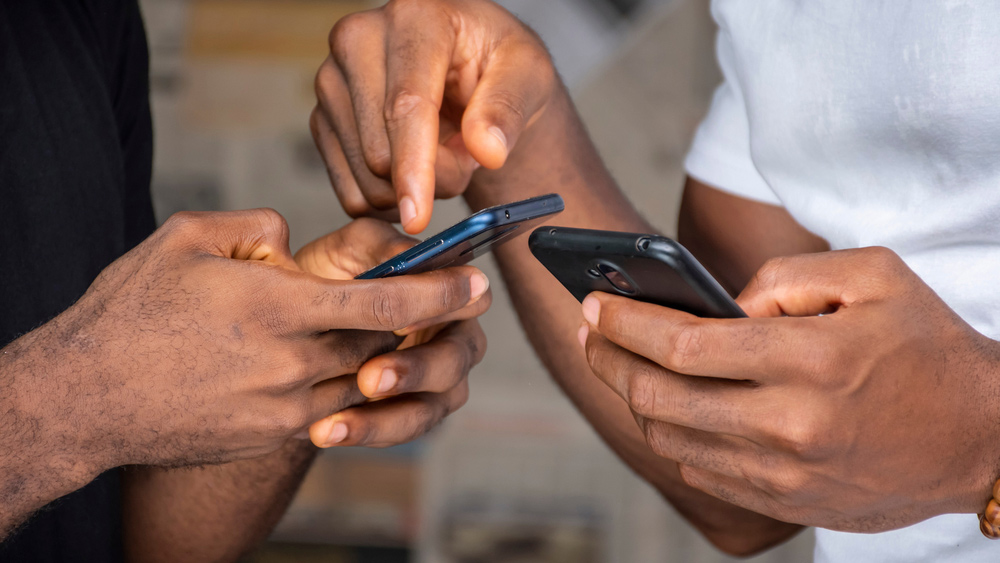 Telefonieren bald nur noch mit Bürgernummer? Weltbank-Versuchskaninchen Nigeria zeigt, was uns blühen könnte