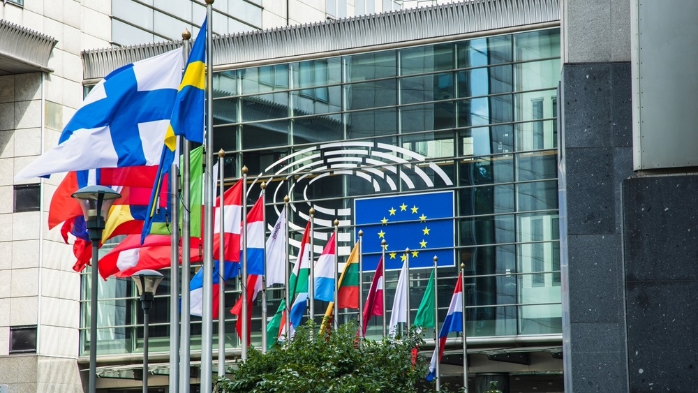 Die Schweiz verliert an Unabhängigkeit: Was hinter der EU-Annäherung steckt Fabrizio Maffei / Shutterstock.com
